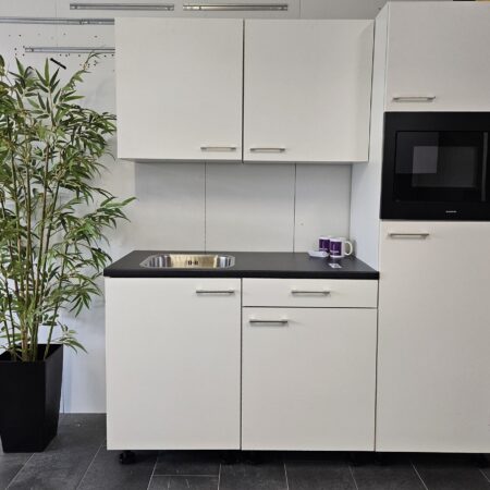 NIEUWE Q-LINE “PROJECT” Keuken (incl. 2 apparaten) WIT K/906