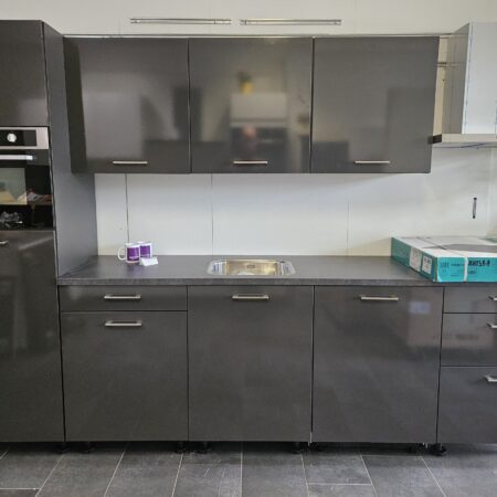 BRUYNZEEL Luxe HOOGGLANS Keuken ca. 300 cm / Inclusief APPARATUUR K/1009