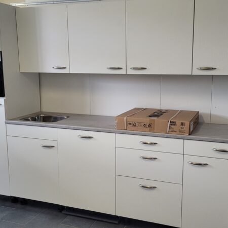 BRUYNZEEL Luxe "ATLAS Mat Wit" Keuken ca. 300 cm / Inclusief Apparatuur K/1105