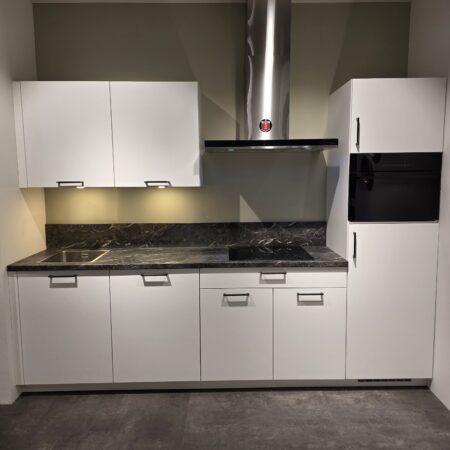 NIEUWE Q-Line ARTEGO Keuken “Mat Wit” Decor ca. 290 cm  K/1175