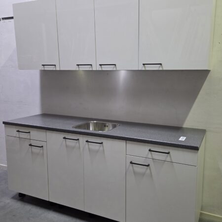 NIEUWE Q-Line ARTEGO Keuken “Hoogglans Wit” decor  K/1184