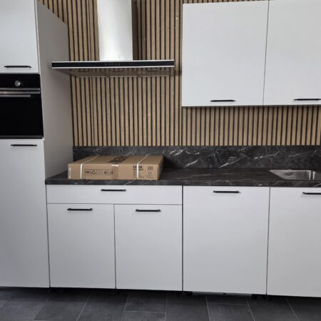 NOBILIA Compacte Showroomkeuken ca. 280 cm / Inclusief Apparatuur K/1202