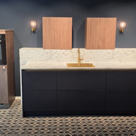 NIEUWE BRUYNZEEL “GOLD SERIES” Keuken inclusief Luxe Apparaten K/1208
