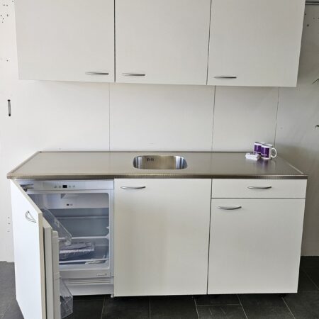 Q-Line ARTEGO Pantry Keuken "Mat Wit Decor" NIEUW ca. 180 cm INCL. Koelkast (K/1069)